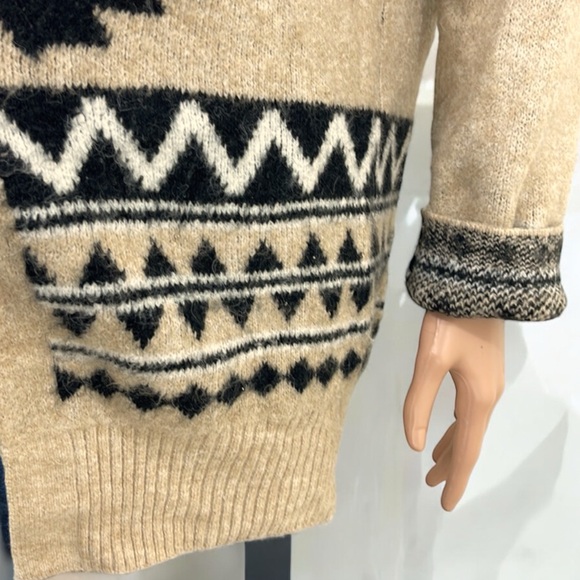 Tahari Soft Cozy Aztec South West Open Front Cardigan Sweater - Picture 5 of 16